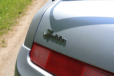 fiche technique alfa romeo spider 916 v6