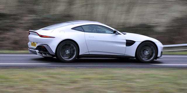 Photo ASTON-MARTIN VANTAGE (2018) V8 4.0 Bi-turbo