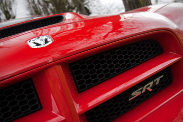 fiche technique dodge charger srt8