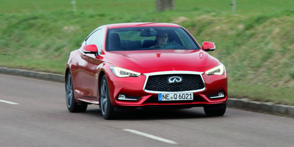 Photo INFINITI Q60 2.0t