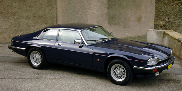 Photo JAGUAR XJ-S V12