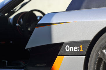 fiche technique performances koenigsegg agera one:1