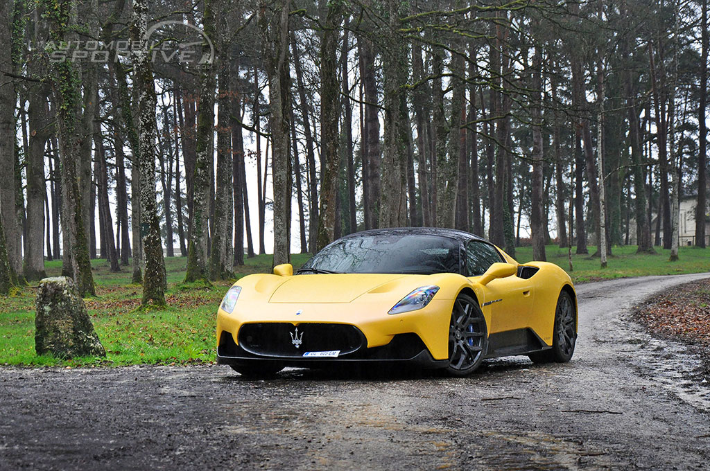 maserati mc20