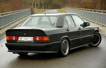 Photo MERCEDES-BENZ 190 E 3.2 AMG
