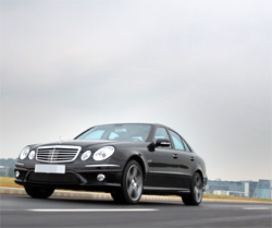 Photo MERCEDES-BENZ E (W211) 63 AMG