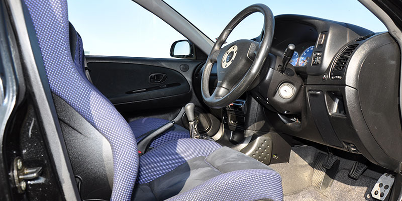 interieur mitsubishi lancer evo6