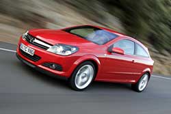 Photo OPEL ASTRA (H) GTC 2.0 TURBO 200 ch Cosmo