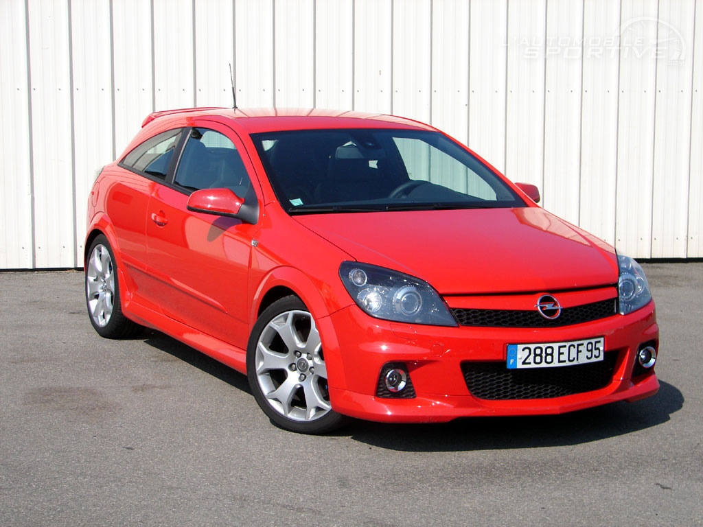 Photo OPEL ASTRA (H) GTC OPC