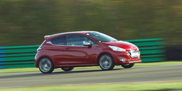 Photo PEUGEOT 208 GTI
