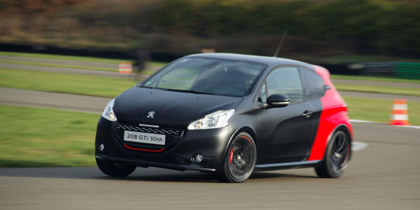 Photo PEUGEOT 208 GTi 30th