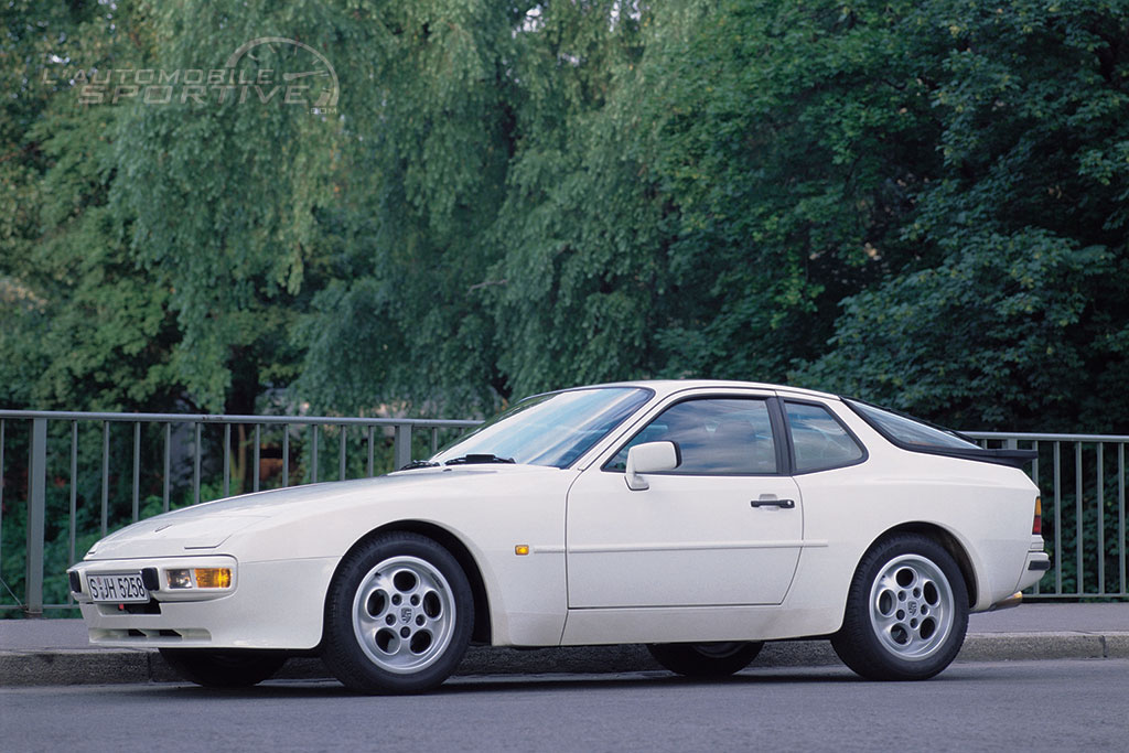Photo PORSCHE 944 S