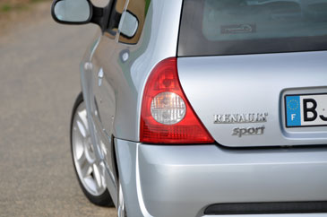 fiche technique performances renault sport clio rs 2.0 16v 172 ch phase 2