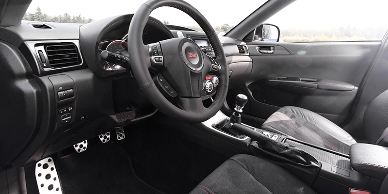 interieur subaru wrx sti s