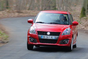 Photo SUZUKI SWIFT (II) Sport 136 ch
