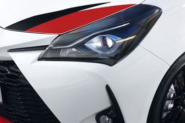 avant toyota yaris grmn