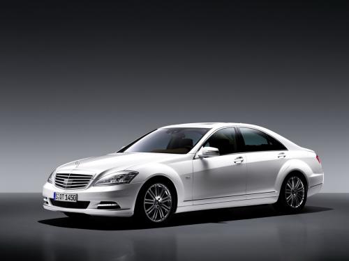 La Mercedes Classe S c�de au chant du moteur hybride La Mercedes Classe S c�de au chant du moteur hybride
