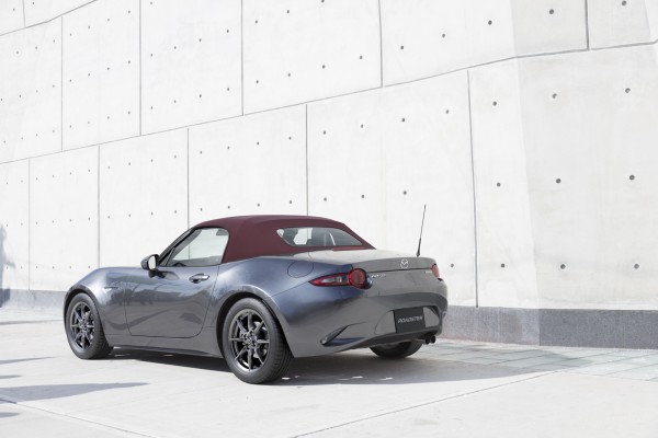 S�rie limit�e Mazda MX-5 Red Top S�rie limit�e Mazda MX-5 Red Top