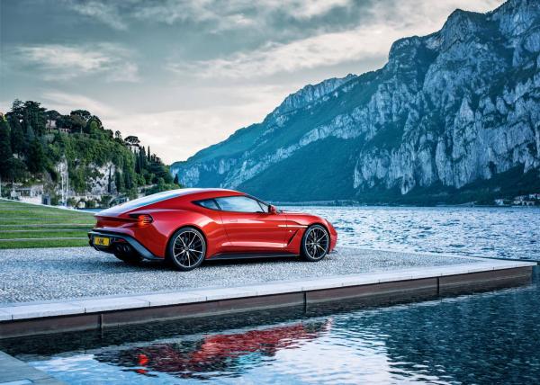 Aston Martin Vanquish Zagato : 99 exemplaires pour la post�rit� Aston Martin Vanquish Zagato : 99 exemplaires pour la post�rit�