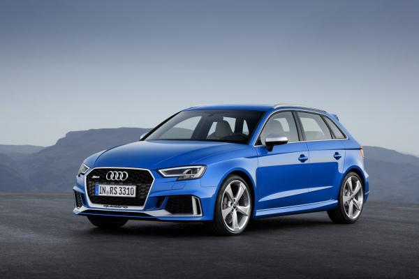 Restylage : l'Audi RS3 Sportback passe � 400 ch Restylage : l'Audi RS3 Sportback passe � 400 ch