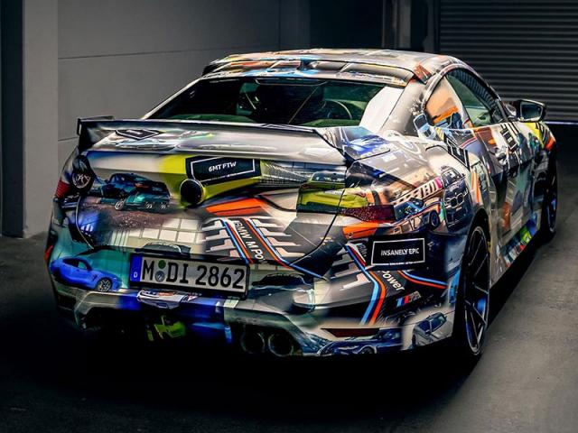 BMW M4 3.0 CSL Hommage : officialis�e par un teasing ! BMW M4 3.0 CSL Hommage : officialis�e par un teasing !