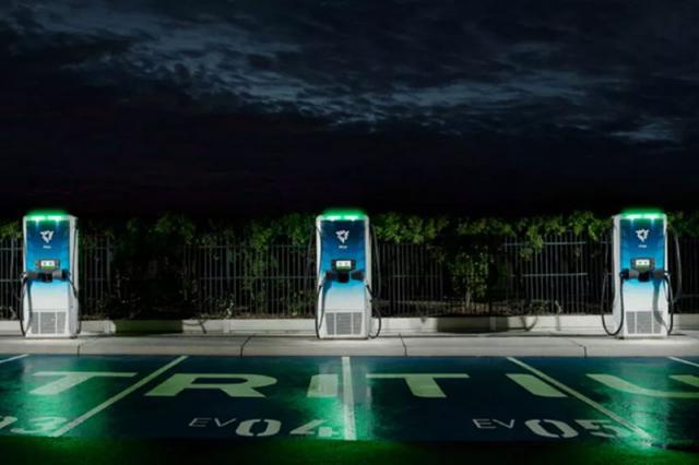 BP investit massivement dans les bornes de recharge BP investit massivement dans les bornes de recharge