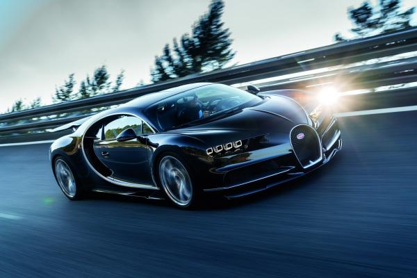 458 km/h en Bugatti Chiron, oui c'est possible ! 458 km/h en Bugatti Chiron, oui c'est possible !