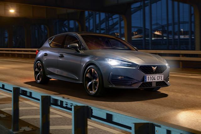 CUPRA propose deux nouveaux moteurs sur sa Leon CUPRA propose deux nouveaux moteurs sur sa Leon