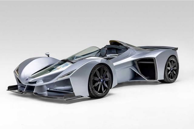 L'hypercar Delage D12 enl�ve le haut ! L'hypercar Delage D12 enl�ve le haut !