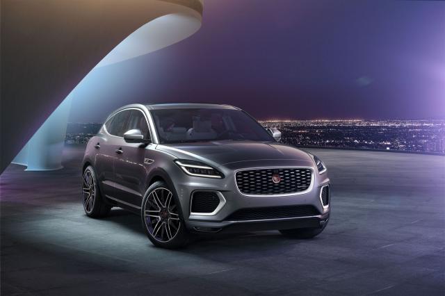 Restylage, hybridation et downsizing pour le Jaguar E-Pace Restylage, hybridation et downsizing pour le Jaguar E-Pace