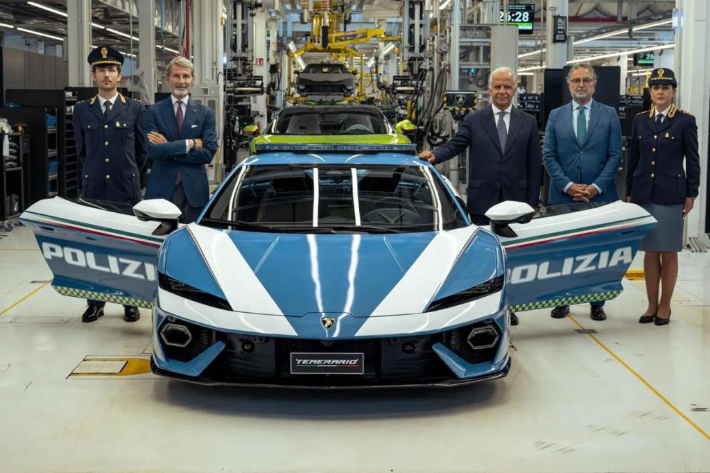 Lamborghini Temerario Polizia, nouvelle supercar de la police italienne Lamborghini Temerario Polizia, nouvelle supercar de la police italienne