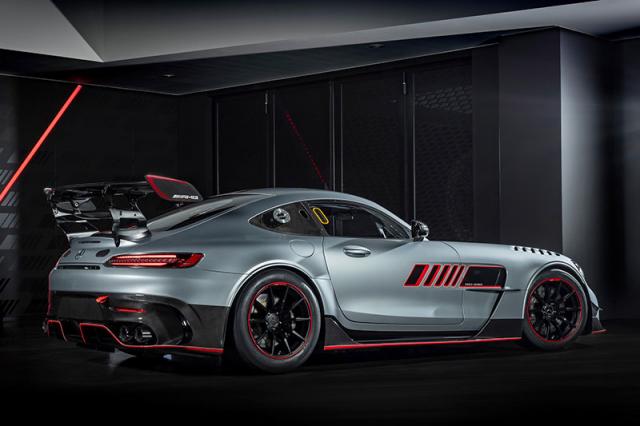 Mercedes-AMG GT Track Series : pour pistards �toil�s Mercedes-AMG GT Track Series : pour pistards �toil�s