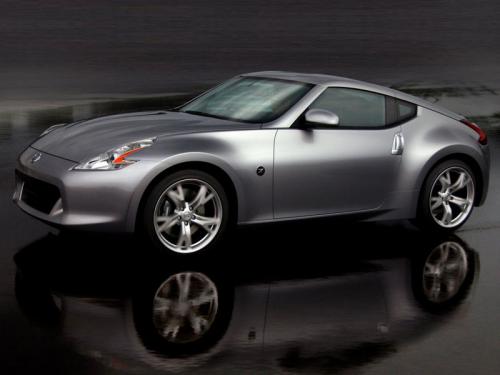 Nissan 370Z : la s�rie Z continue sur petit �cran Nissan 370Z : la s�rie Z continue sur petit �cran