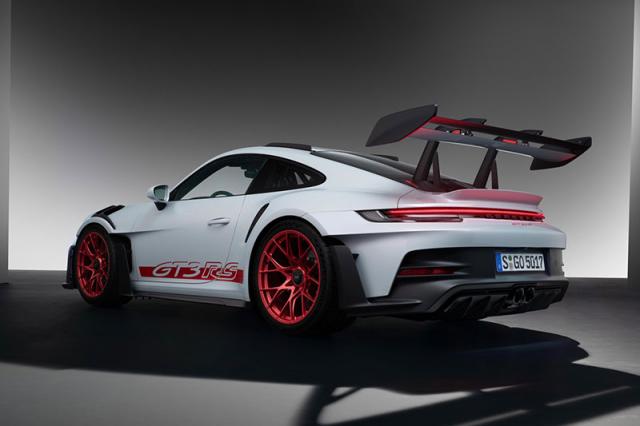 Porsche 911 GT3 RS 992 : toujours dans la course Porsche 911 GT3 RS 992 : toujours dans la course