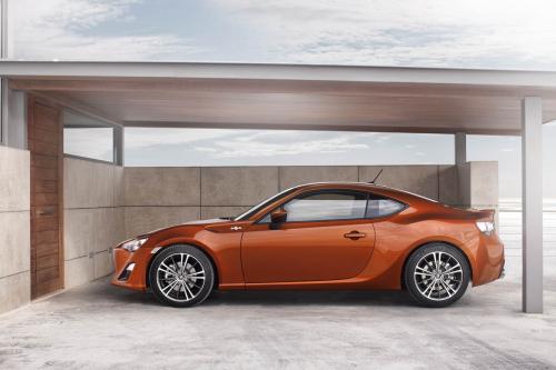 La Toyota GT86 voiture de l'ann�e ? La Toyota GT86 voiture de l'ann�e ?