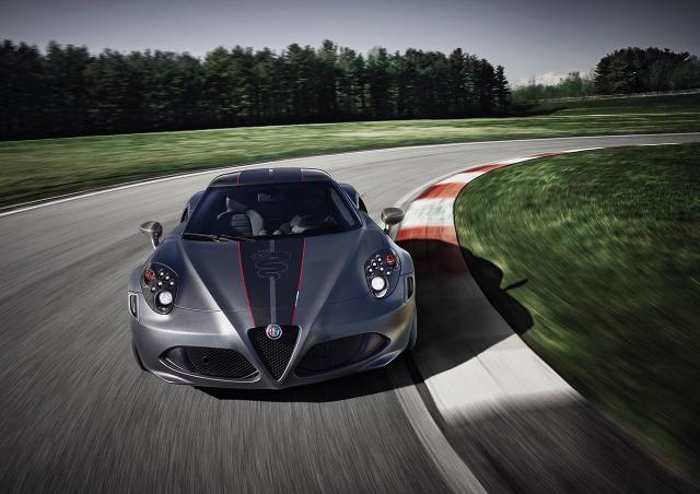 S�ries limit�es Alfa Romeo 4C Competizione et Italia S�ries limit�es Alfa Romeo 4C Competizione et Italia
