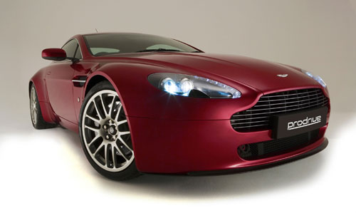 Prodrive optimise l'Aston Martin V8 Vantage Prodrive optimise l'Aston Martin V8 Vantage