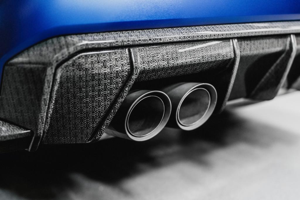 Oubliez la fibre de carbone, BMW se met au lin ! Oubliez la fibre de carbone, BMW se met au lin !
