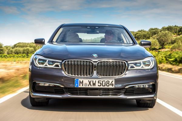 Un coup� pour la BMW s�rie 7 ? Un coup� pour la BMW s�rie 7 ?