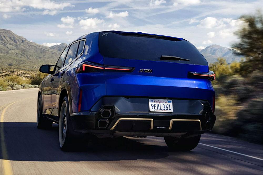 Bient�t un 6 cylindres pour le BMW XM ? Bient�t un 6 cylindres pour le BMW XM ?