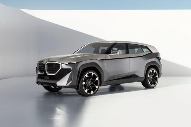 BMW Concept XM : puissance hybride BMW Concept XM : puissance hybride
