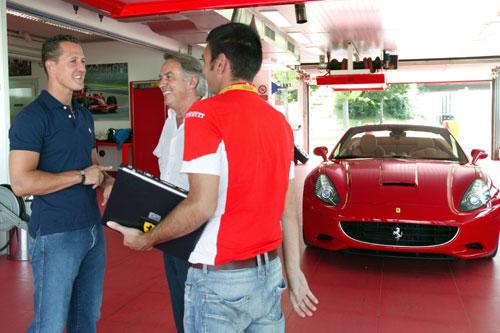 La Ferrari California magnifi�e par l'aide de Michael Schumacher ! La Ferrari California magnifi�e par l'aide de Michael Schumacher !