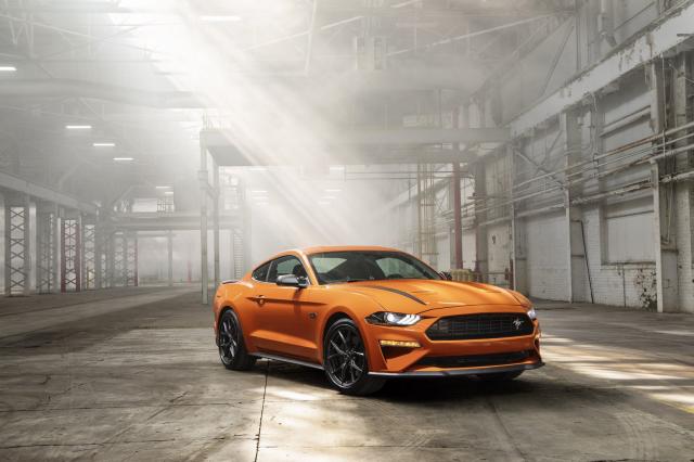 La Ford Mustang Ecoboost re�oit un Pack High Performance La Ford Mustang Ecoboost re�oit un Pack High Performance