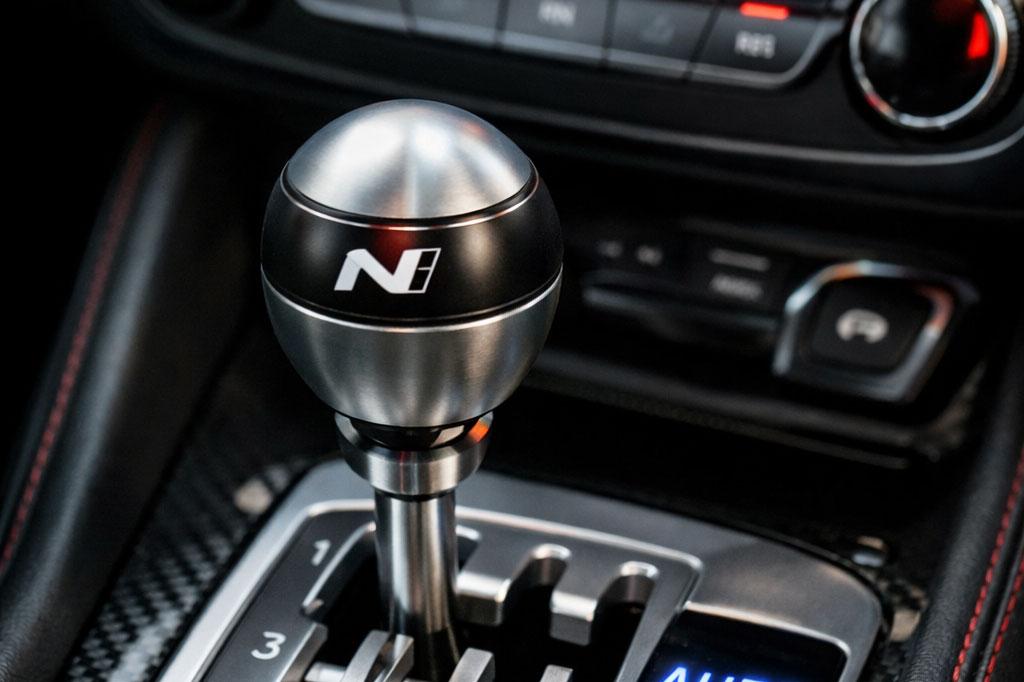 Hyundai �tudie une bo�te manuelle et automatique, comme Koenigsegg ! Hyundai �tudie une bo�te manuelle et automatique, comme Koenigsegg !