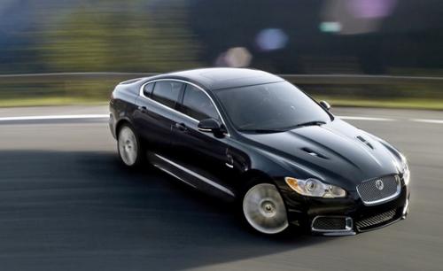 Jaguar XFR : la bourgeoise se muscle ! Jaguar XFR : la bourgeoise se muscle !