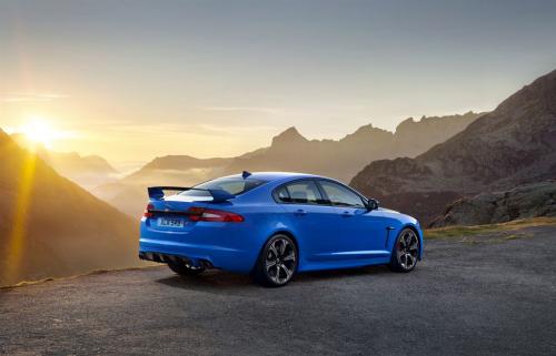 Jaguar XFR-S, le fauve en habit de cirque Jaguar XFR-S, le fauve en habit de cirque