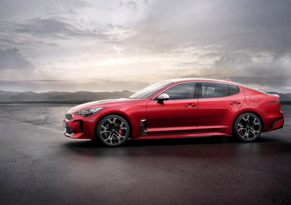 Kia Stinger : le frelon asiatique Kia Stinger : le frelon asiatique