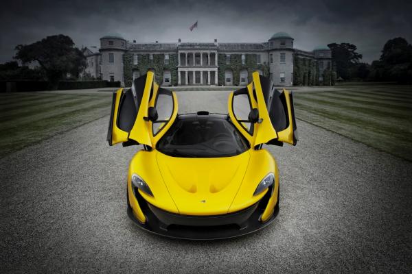 La McLaren P1 au festival de Goodwood La McLaren P1 au festival de Goodwood