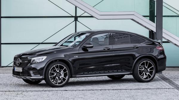Mercedes-AMG GLC 43 Coup� Mercedes-AMG GLC 43 Coup�