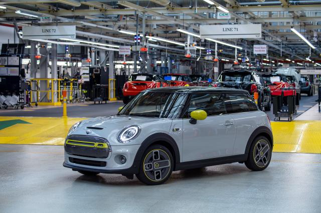 Mini Cooper SE : en route vers le succ�s ? Mini Cooper SE : en route vers le succ�s ?