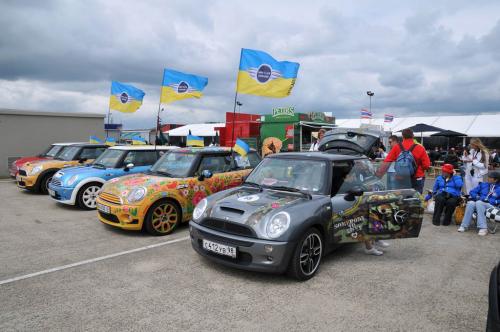 25000 fans pour les 50 ans de Mini � Silverstone 25000 fans pour les 50 ans de Mini � Silverstone
